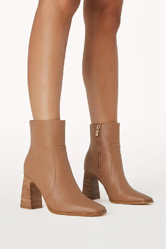 lightweight boots for comfortable all-day wear-Jessica Block Heel Ankle Boot - Teak