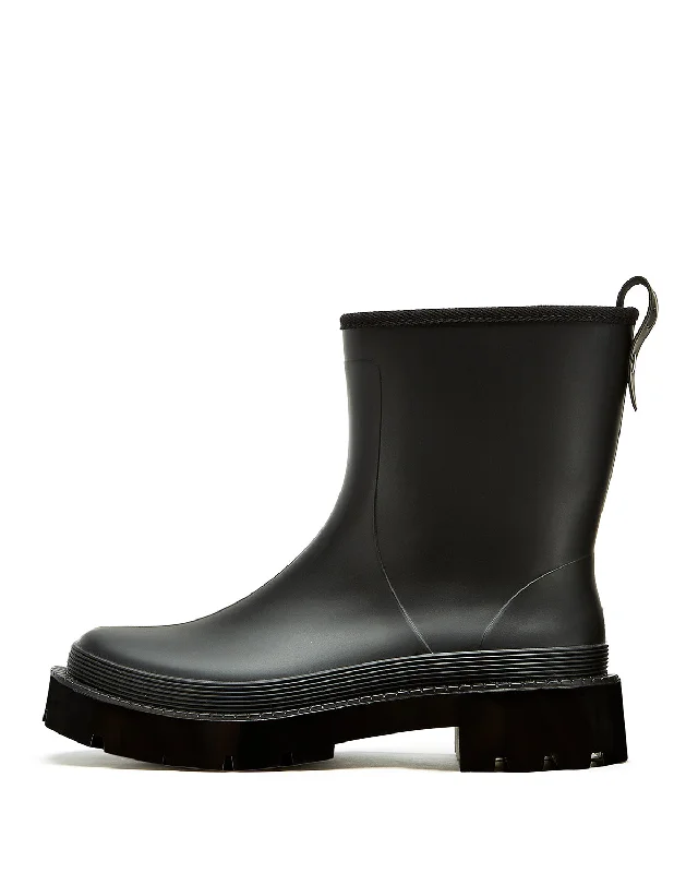 boots for protecting feet from wet weather-Puddle Bootie | Black