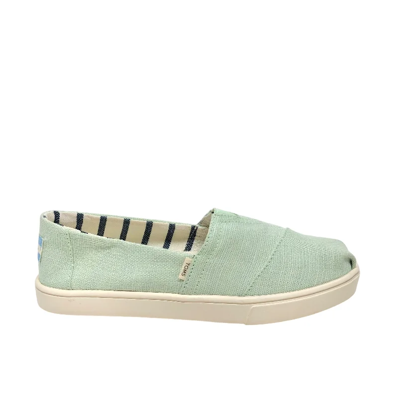 Flats shoes with mesh material for breathability -Shoes Flats By Toms In Green, Size: 6.5