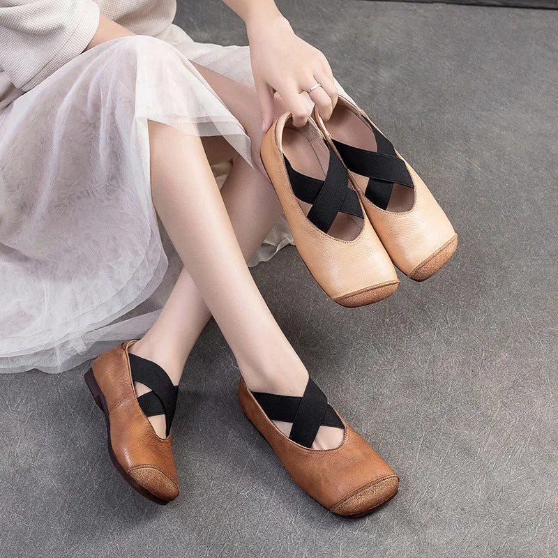 Flats shoes with stylish embellishments for evening attire -Women Retro Cross Strap Leather Casual Flats