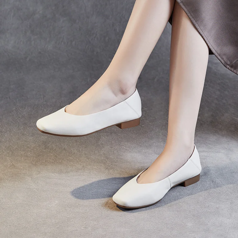 Comfortable flats shoes with wide toe boxes for added comfort -Women Minimalist Soft Leather Casual Flats