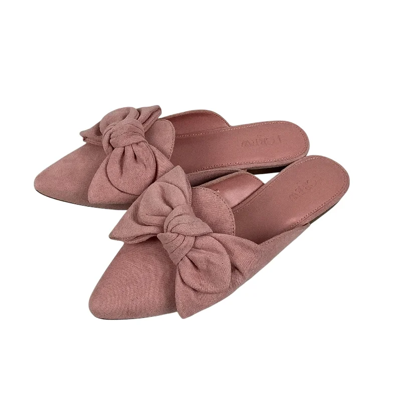 Trendy flats shoes with fun embellishments for casual fashion -Shoes Flats By J. Crew In Pink, Size: 6