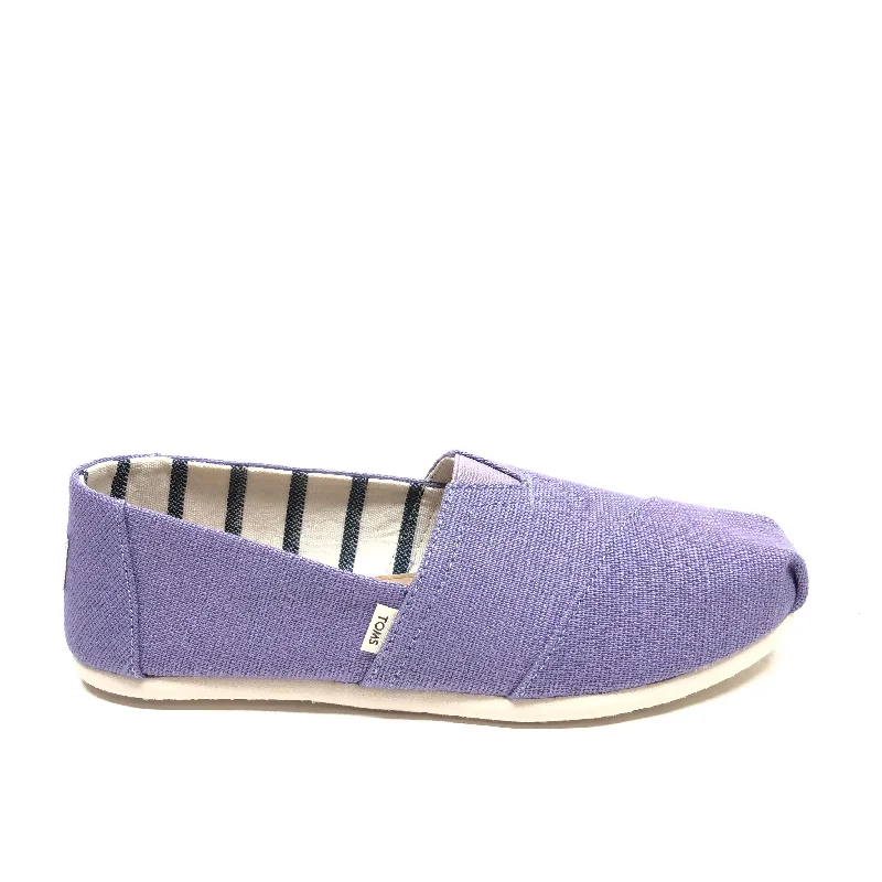 Trendy flats shoes with patterned materials for bold looks -Shoes Flats By Toms In Purple, Size: 7