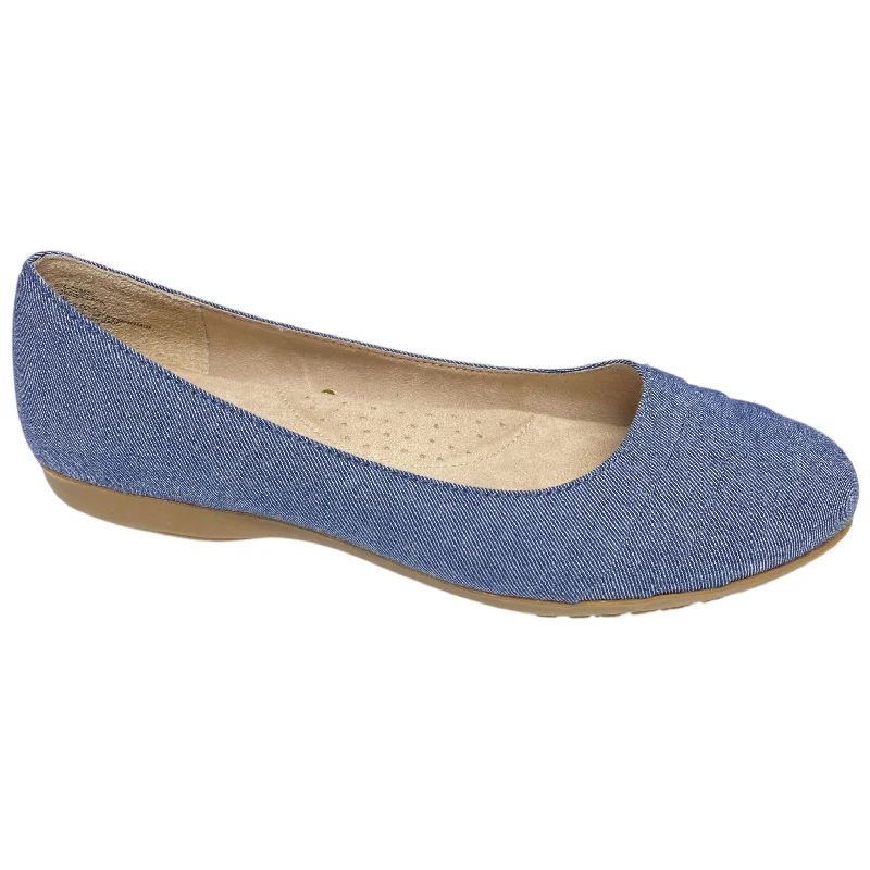 Comfortable flats shoes with fashionable accent details -Shoes Flats By White Mountain In Blue, Size: 10